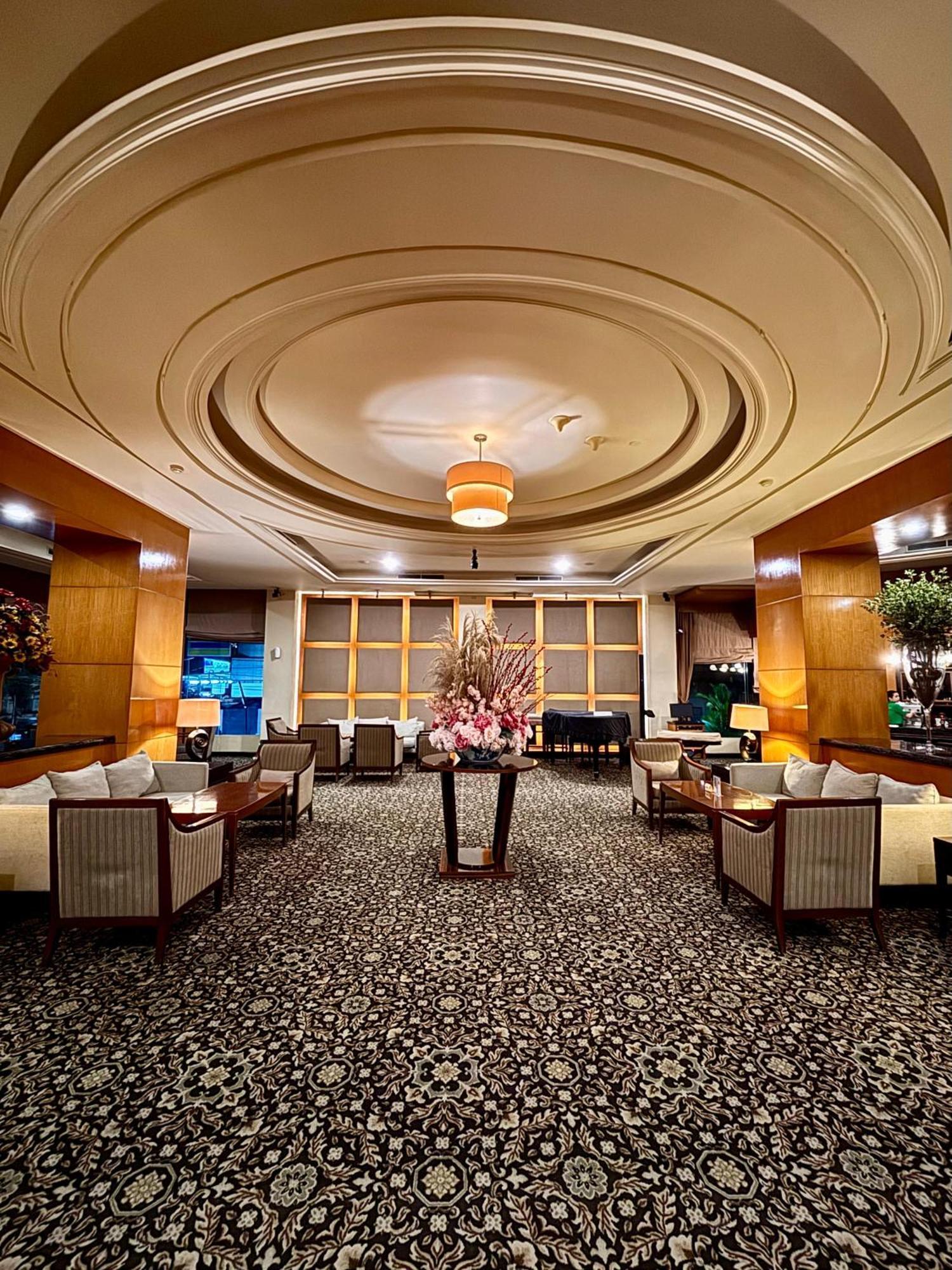 Manado Quality Hotel Exterior foto