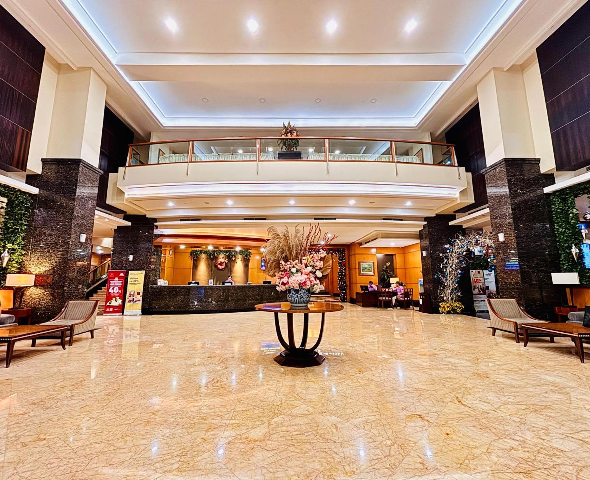 Manado Quality Hotel Exterior foto