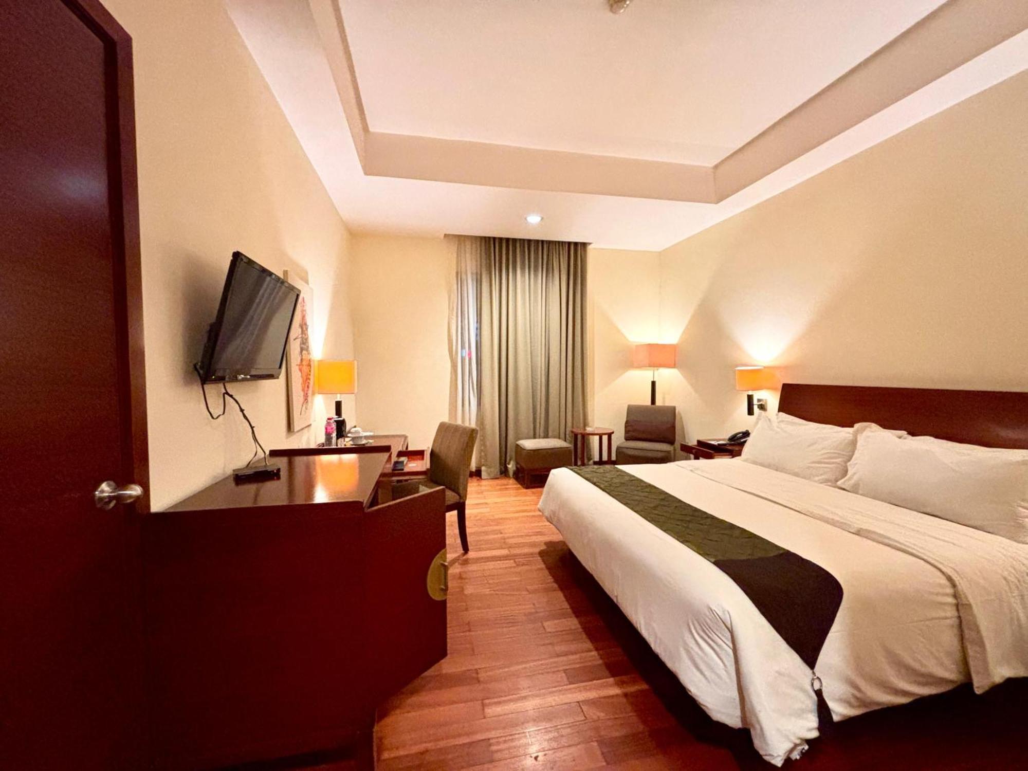 Manado Quality Hotel Exterior foto